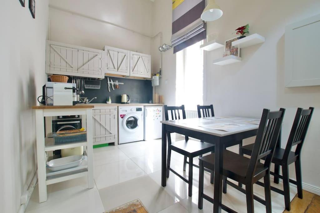 Standard By Hi5 - Bright Place Budapest